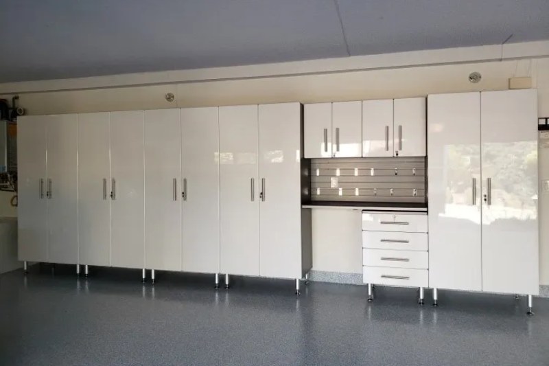 Ulti-Mate garage cabinets